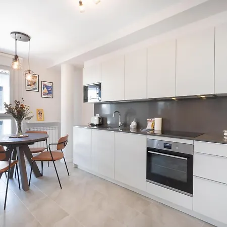 Salakobeta - Baskeyrentals Apartman *